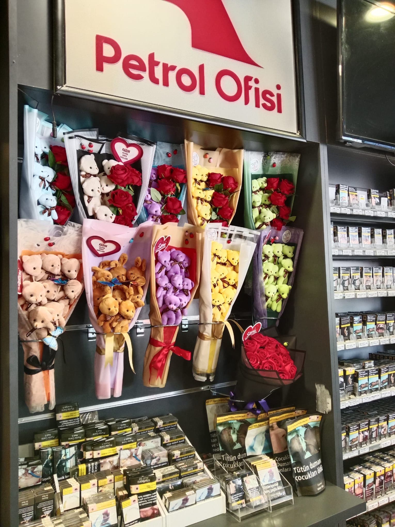 Petrol Ofisi Standı